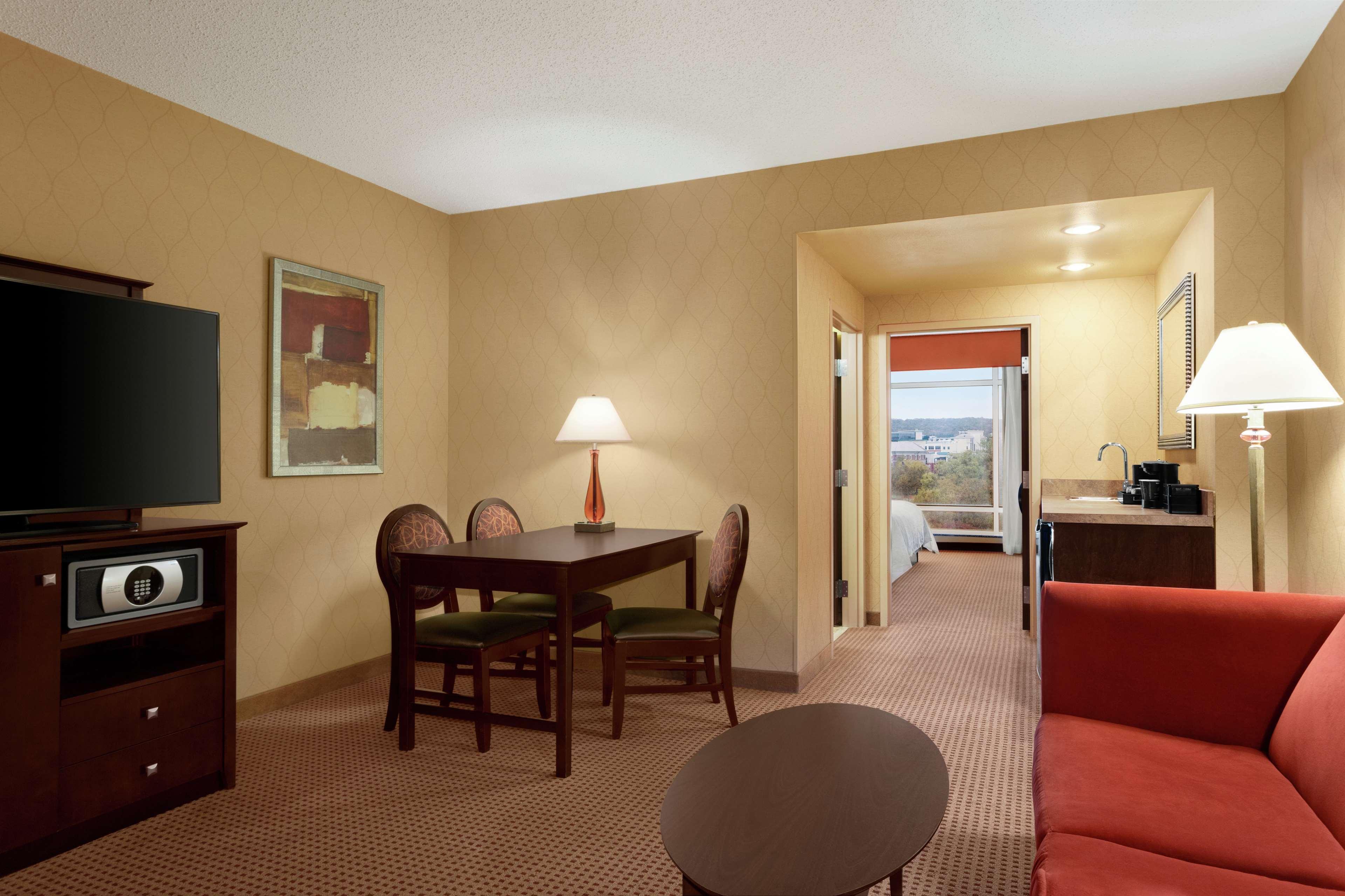 Embassy Suites Huntsville Exteriér fotografie